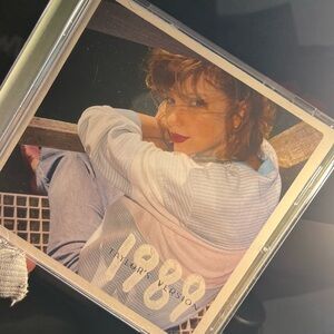 Taylor Swift 1989 CD - Blue and White Cover